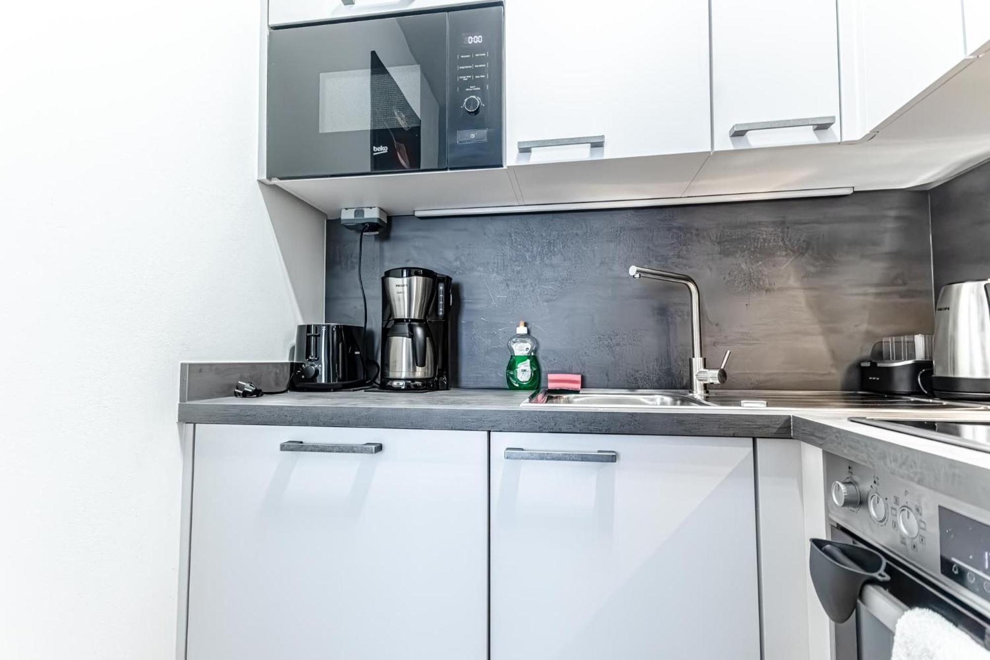 Ferienwohnung Charming 1Br, Steps From Reumannplatz U1 Wien Exterior foto